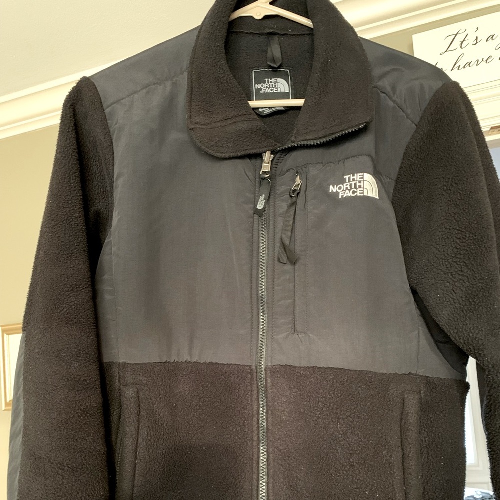 North Face Denali Jacket Women’s Size Medium